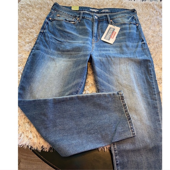 Denizen from Levi's Denim - NWT Denizen Levi’s High Rise Ankle Skinny Jeans
